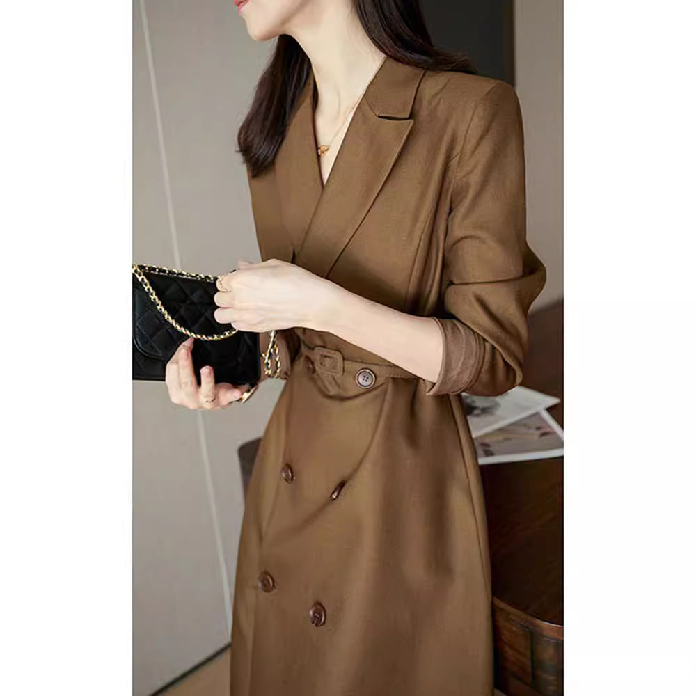 Damen Eleganter Trenchcoat mit doppelter Knopfleiste und Taillengürtel Echoarchiv