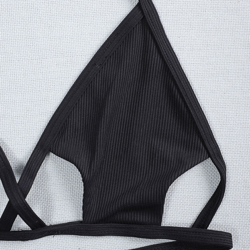 Damen Triangel-Bikini mit innovativem Schnitt und gekreuztem Design Echo Archiv