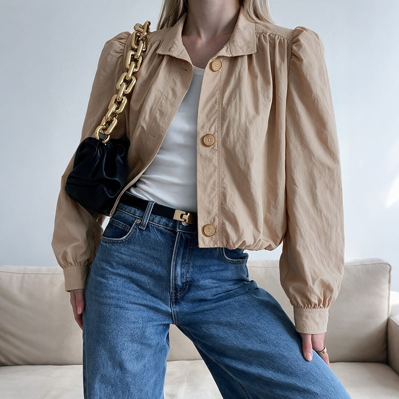 Damen Leichte Kurzjacke mit Ballonärmeln, Puffschultern & Gummizugsaum Echoarchiv