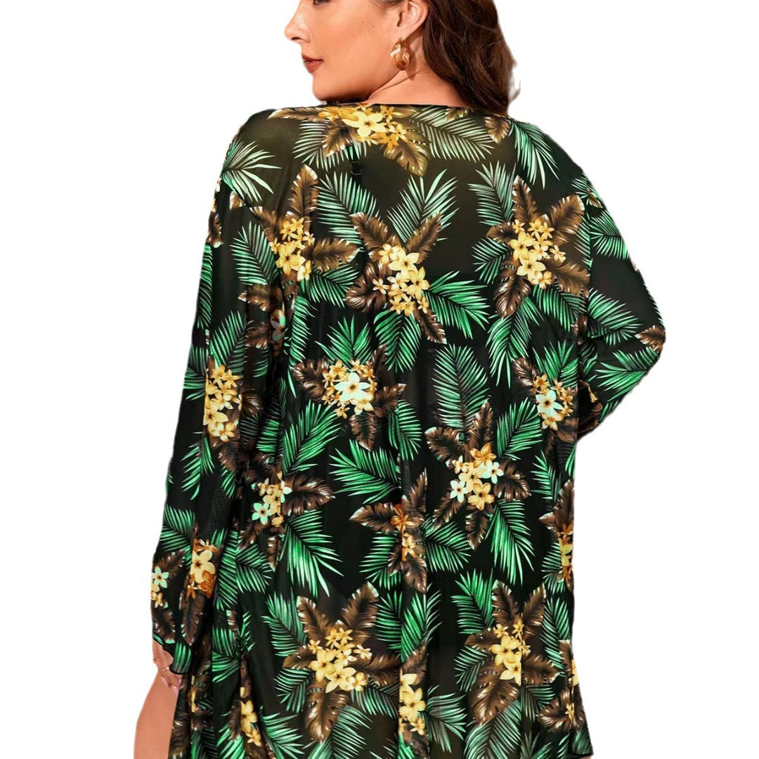 Damen Stilvolle Bademode mit leichtem Kimono Echo Archiv