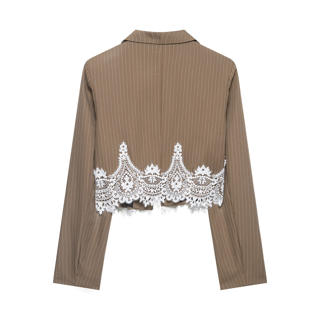 Damen Cropped Nadelstreifen-Blazer mit Spitzenbesatz und taillierter Silhouette Echo Archiv