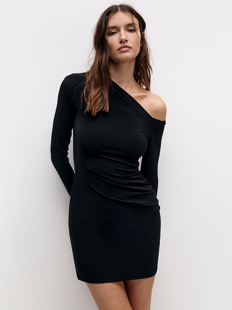 Damen Off-Shoulder Minikleid mit figurformendem Design und eleganter Raffung Echo Archiv