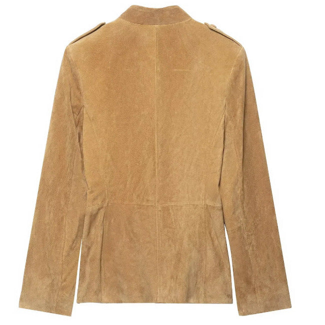 Damen Taillierte Wildlederjacke im Military‑Look mit Stehkragen, aufgesetzten Pattentaschen und verdeckter Knopfleiste Echo Archiv