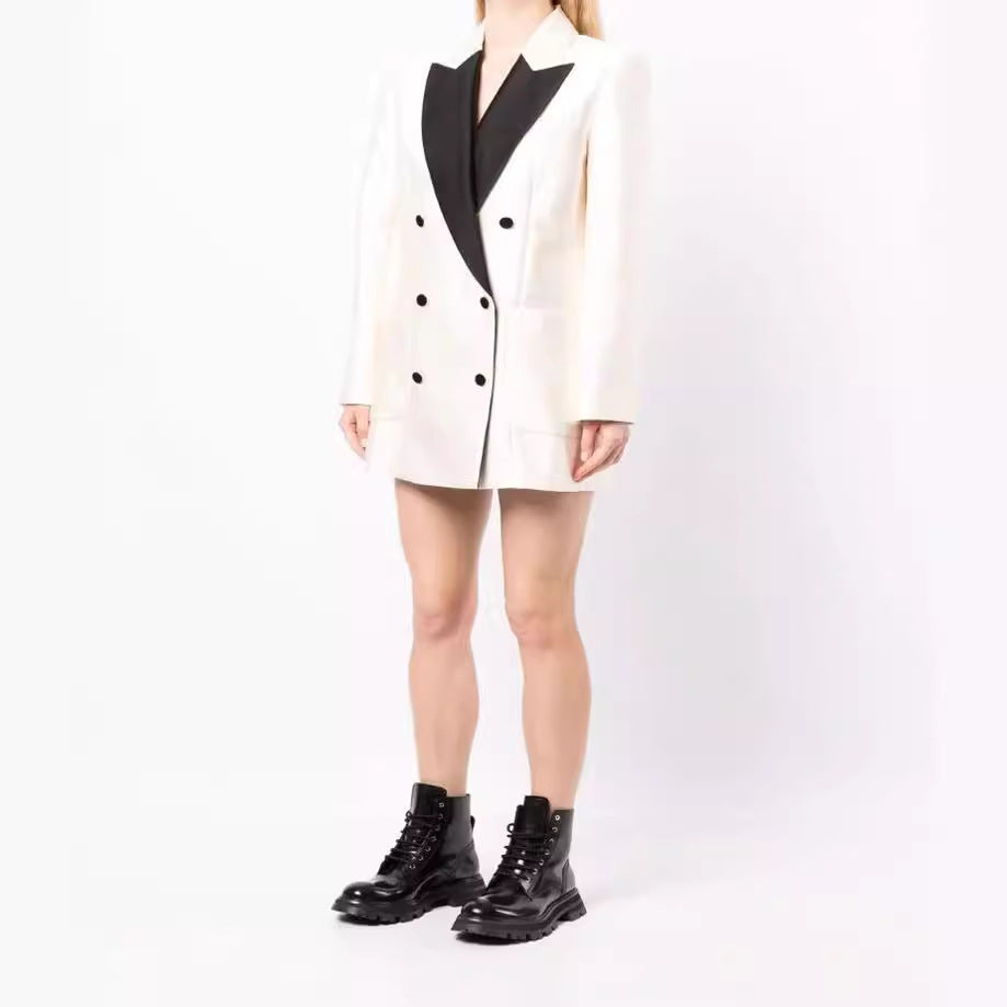 Damen Kurz-Blazerkleid im Smokingstil mit Schalkragen und Doppelreihe Echoarchiv