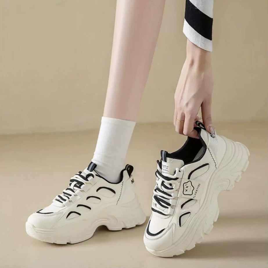 Damen Sportliche Chunky Sneakers mit atmungsaktiver Sohle und eleganten Designelementen Echo Archiv