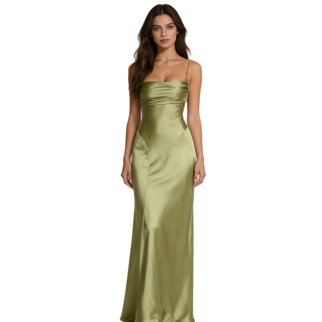 Damen Elegantes satin Abendkleid mit tailliertem Schnitt und schmalen Trägern Echoarchiv