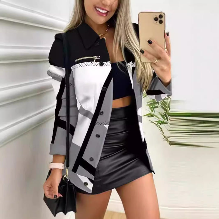 Damen nan gemusterter Blazer mit geometrischem Print, Reißverschlusstasche und durchgehender Knopfleiste Echo Archiv