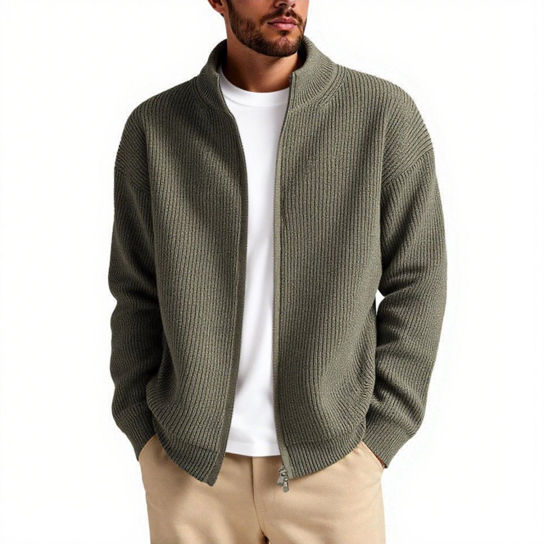 Herren Strickjacke mit hohem Kragen und praktischem Reißverschluss Echoarchiv