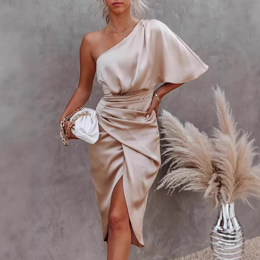 Damen Wickelkleid mit schulterfreiem Design und elegantem Drapierungseffekt Echo Archiv