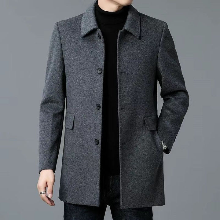 Herren eleganter Wollmantel mit klassischem Revers und Taschen Echoarchiv