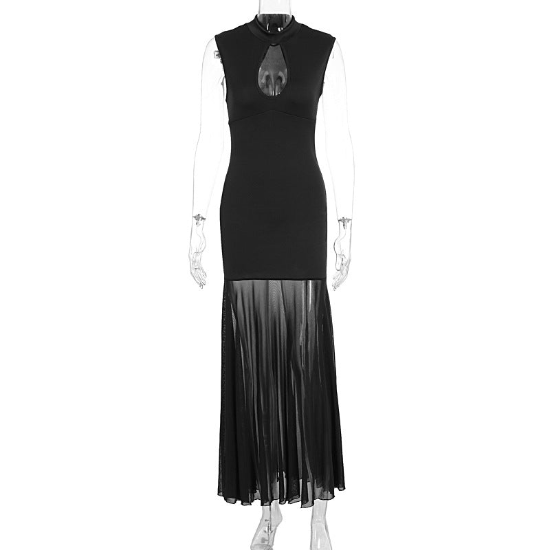 Damen Elegantes Kleid mit hohen Kragen und Schlitz Echo Archiv