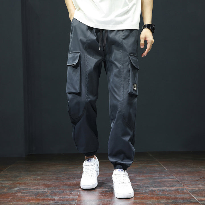 Herren Cargo-Hose mit praktischen Taschen und verstellbarem Bund Echoarchiv