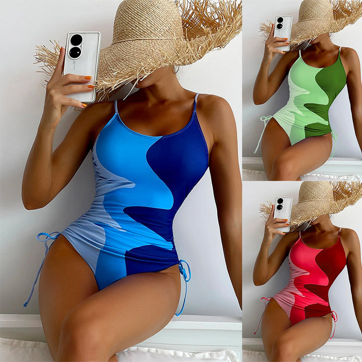 Damen Einteiler-Badeanzug mit verspielten Cut-Outs und floralem Design Echo Archiv