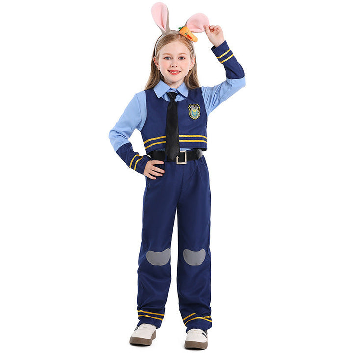 Mädchen Polizeikostüm mit Hasenohren und eleganten Details Echo Archiv