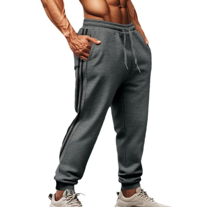 Herren Sportliche Jogginghose mit elastischem Bund und stylischen seitlichen Streifen Echoarchiv