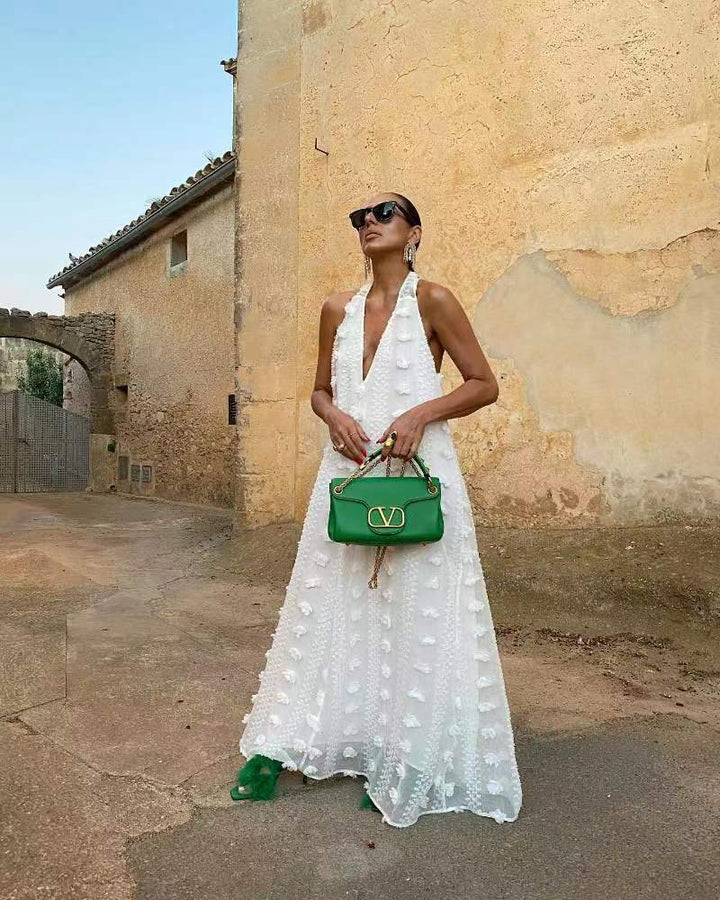 Damen Maxikleid mit voluminösem Saum und zarten Stickereien Echo Archiv