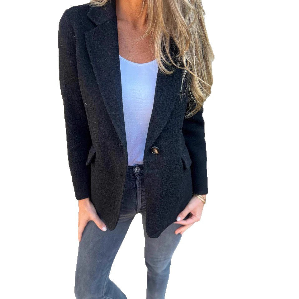 Damen nan taillierter Kurzmantel-Blazer aus Bouclé mit Reverskragen, aufgesetzten Pattentaschen und Ein-Knopf-Verschluss Echo Archiv
