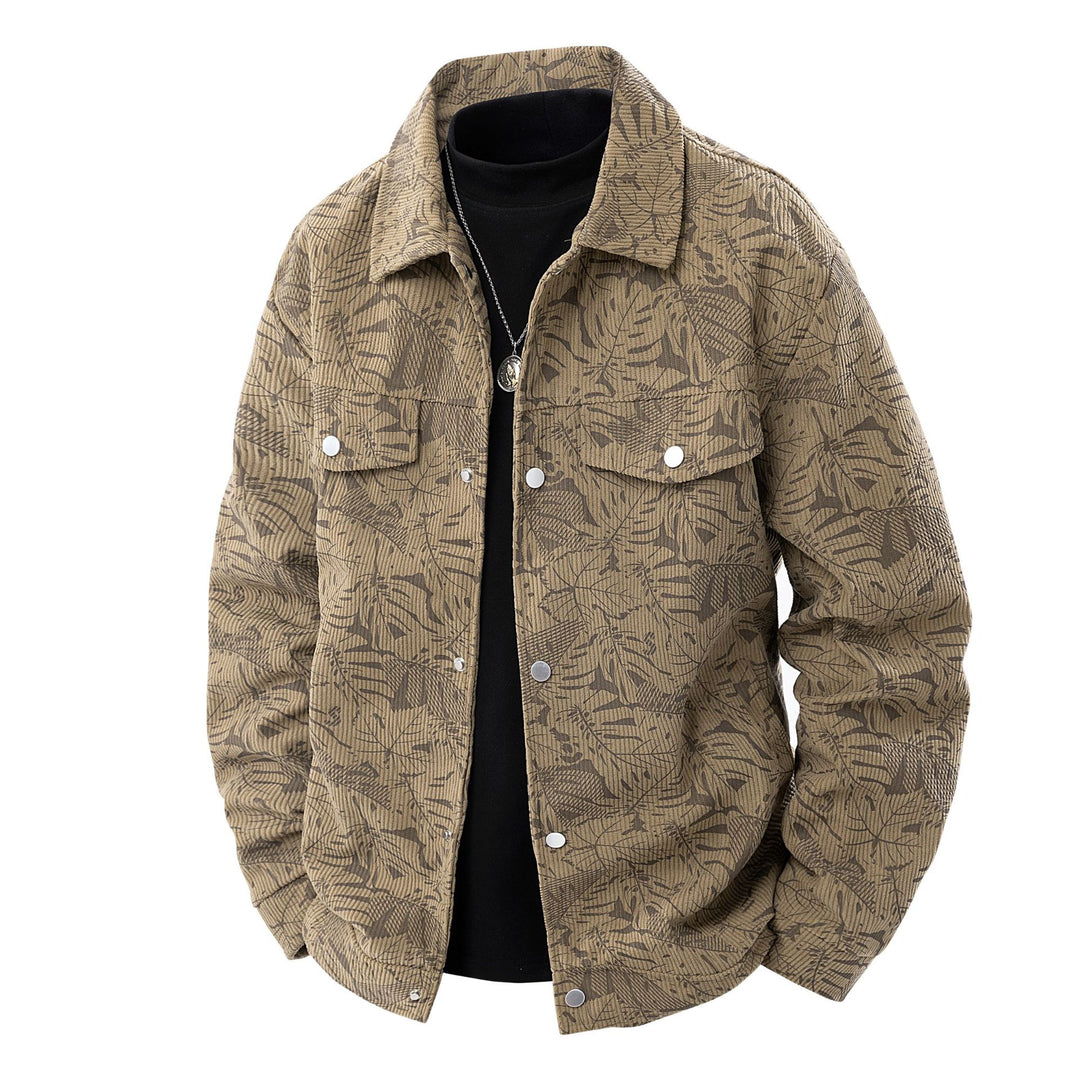Herren Kordjacke im Truckerstil mit tonalem Blattmuster, Druckknopf‑Front und Pattentaschen Echo Archiv