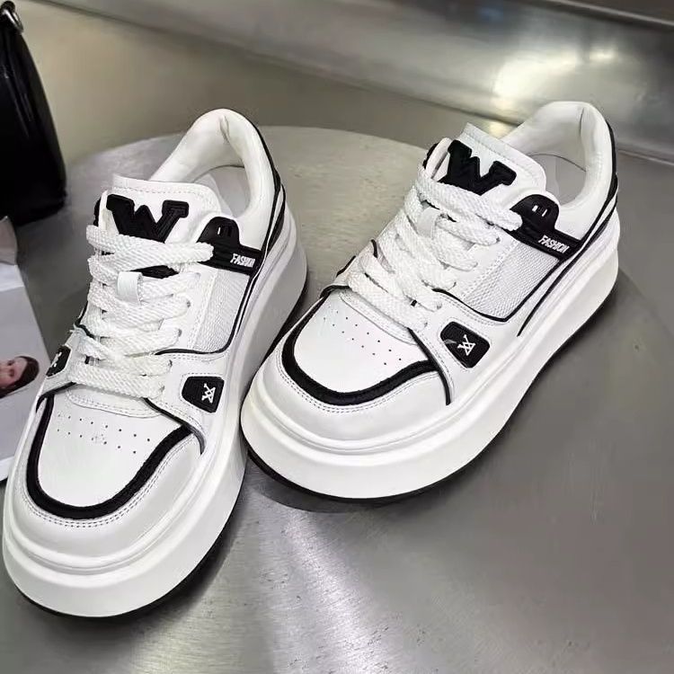 Damen sportive Sneakers mit doppelter Sohle und Kontrastnähten Echo Archiv