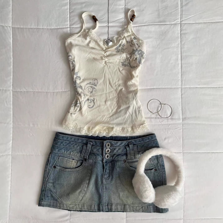 Damen Verspieltes Spaghetti-Träger Top mit Spitzendetails Echo Archiv