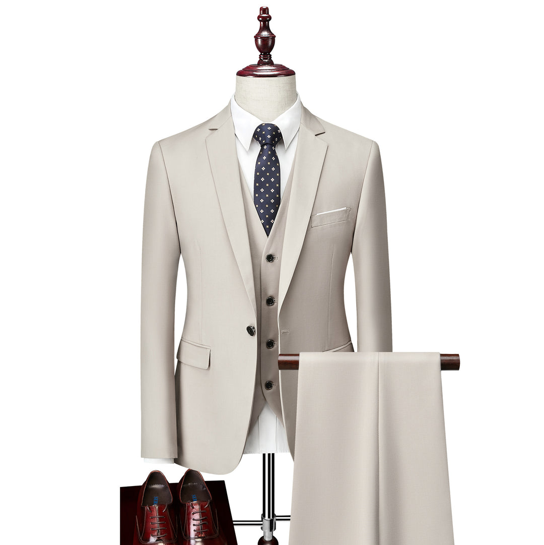 Herren Dreiteiliger Slim-Fit Businessanzug mit Weste und schmaler Silhouette Echo Archiv