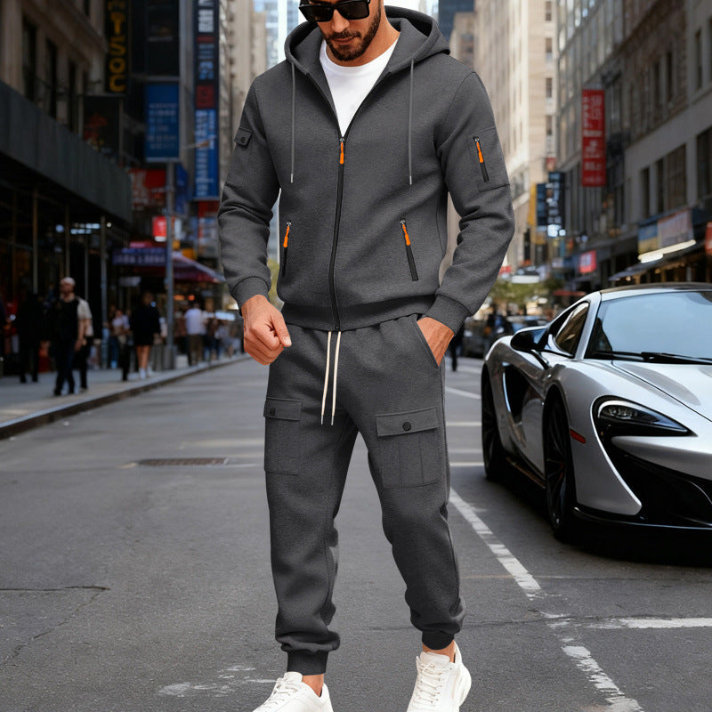 Herren nan urbaner Kapuzen-Jogginganzug aus Baumwollmix mit Cargo-Taschen und funktionalen Reißverschlüssen Echo Archiv