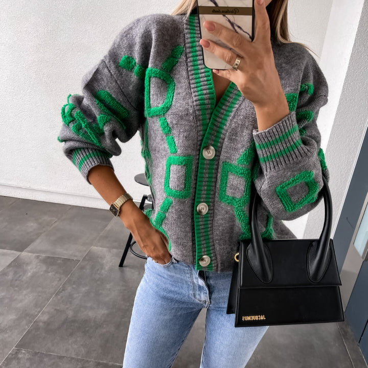 Damen Grobstrick-Cardigan mit 3D-Strukturmotiv, V‑Ausschnitt und Knopfleiste – Veloura