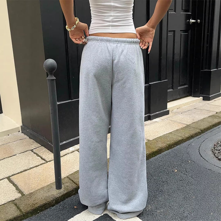 Damen Bequeme weite Sporthose mit praktischen Taschen Echo Archiv