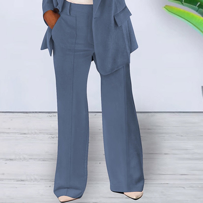 Damen nan bürotaugendes Hosenanzug Set mit weiter Hose und tailliertem Blazer Echo Archiv