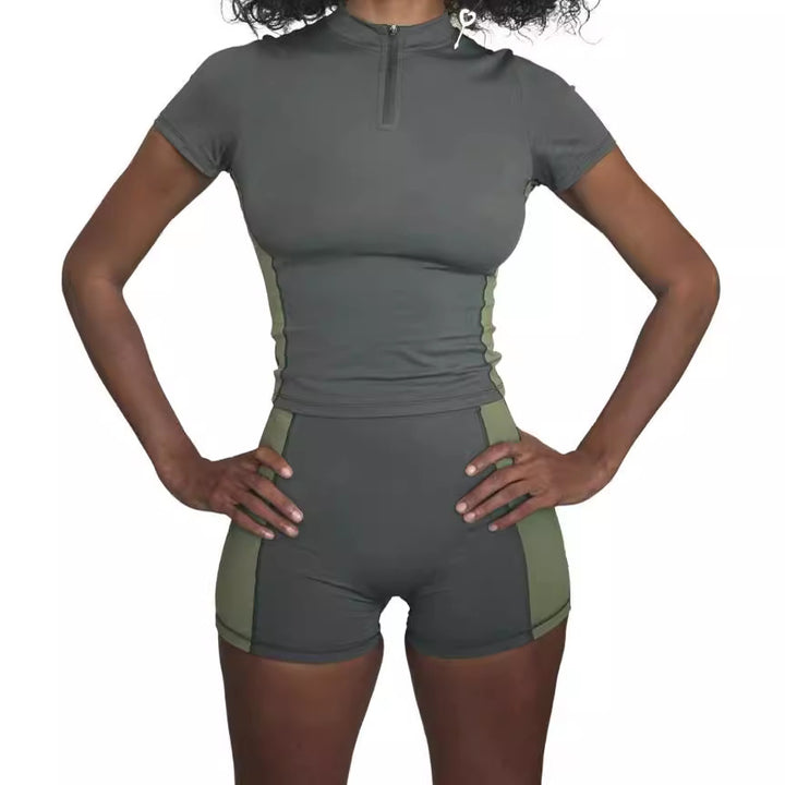 Damen sportliches Set mit kurzem Oberteil und Shorts Echo Archiv