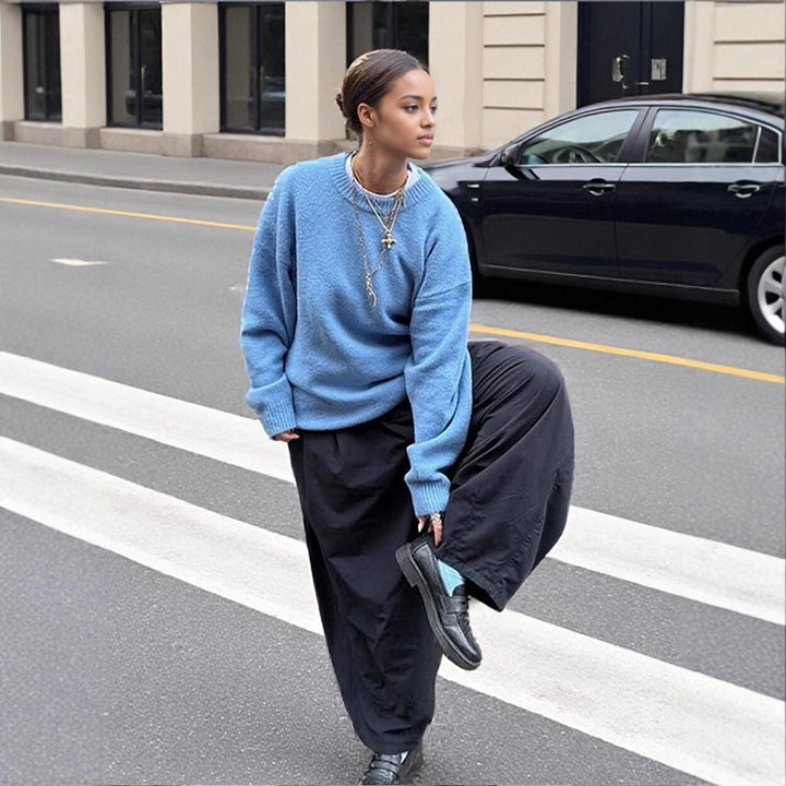 Damen Flauschiger Boxy Strickpullover aus Alpaka-Mix mit weitem Rundhalsausschnitt Echoarchiv
