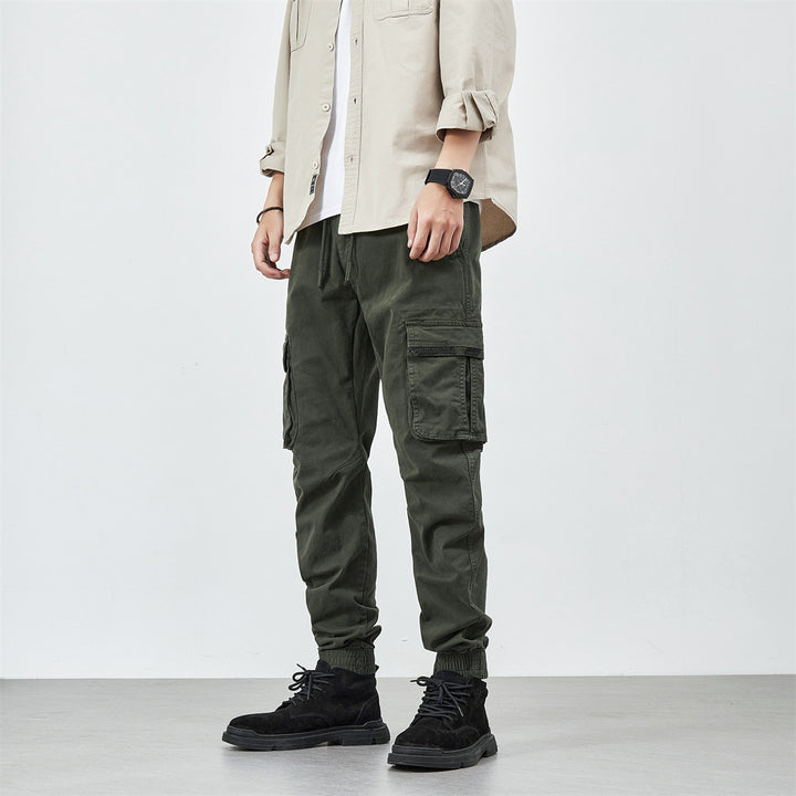 Herren funktionale Cargo-Hose mit elastischen Bündchen und zahlreichen praktischen Taschen Echoarchiv