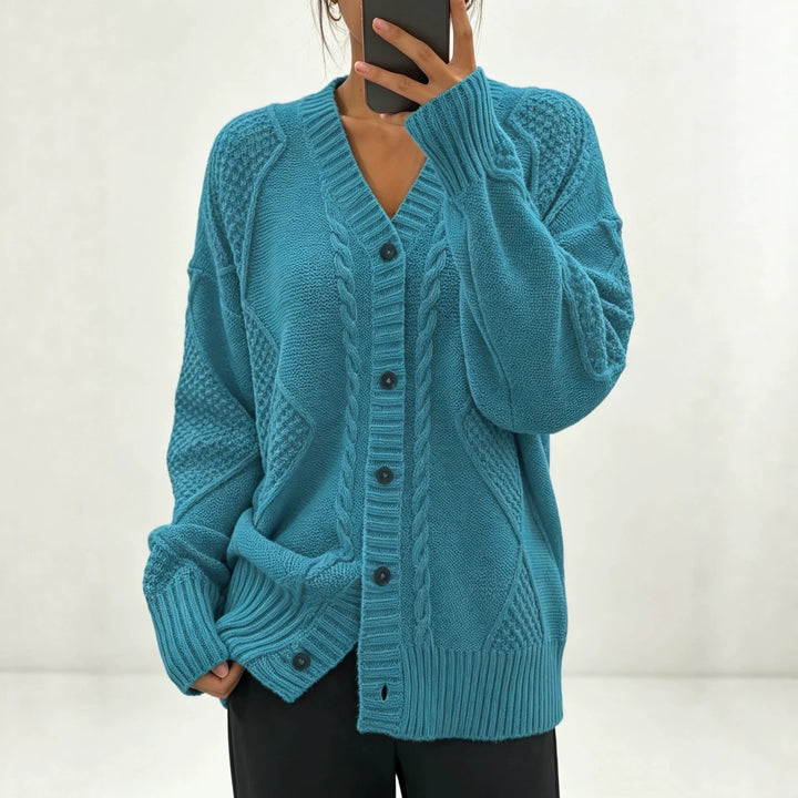 Damen Oversize Strickcardigan mit Zopf- und Strukturdetails – Veloura