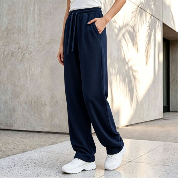 Damen nan weite Loungepalazzo-Hose mit hohem Komfortbund, Kordelzug, seitlichen Eingrifftaschen und dekorativer Seitennaht Echo Archiv