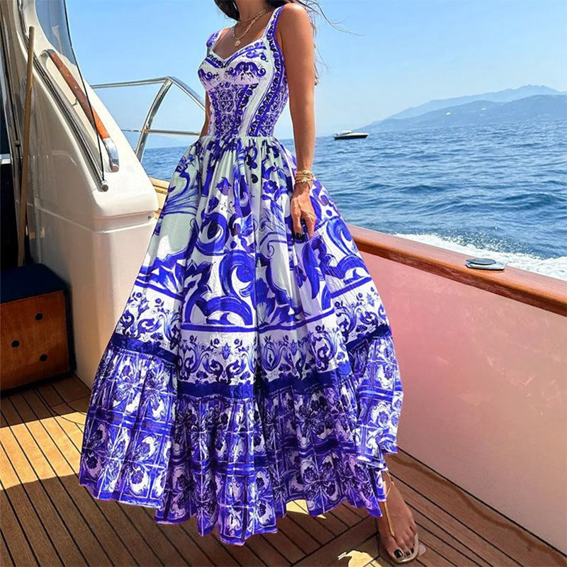 Damen Maxikleid mit elegantem A-Linien-Schnitt und floralen Musterdetails Echo Archiv