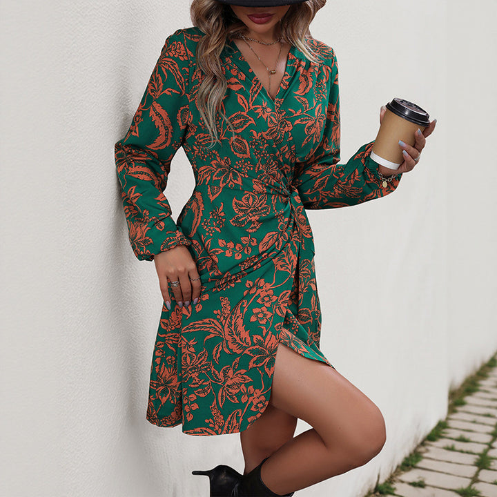 Damen Wickelkleid mit floralem Allover-Print, taillierter Wickel‑Silhouette und langen Ballonärmeln – Lunéa