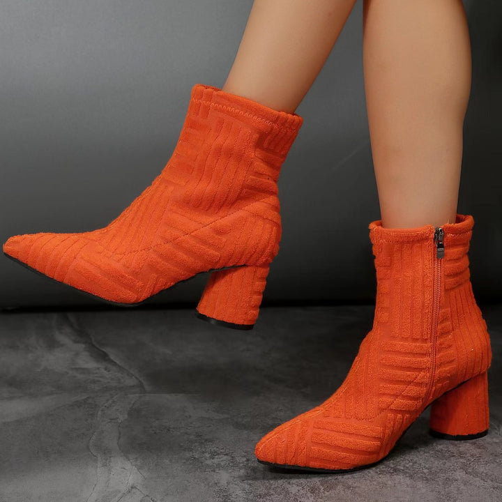 Damen Texturierte Ankle-Boots aus Frottee mit spitz zulaufender Vorderkappe und Blockabsatz Echoarchiv