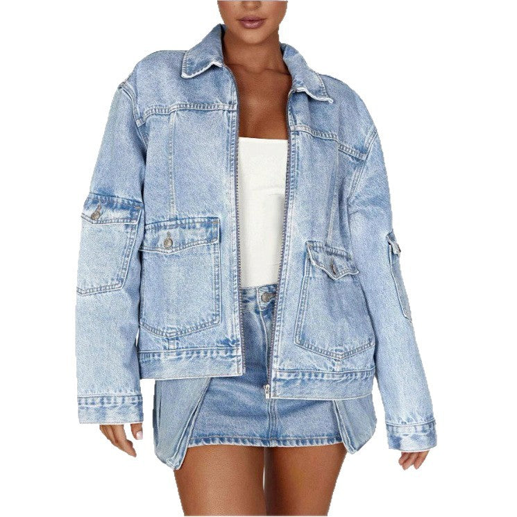Damen Oversize Utility-Denimjacke mit großen Pattentaschen und Reißverschluss Echo Archiv