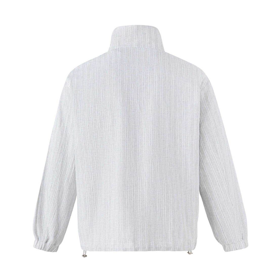 Unisex Kurz geschnittene strukturierte Boxy‑Blousonjacke mit hohem Stehkragen und Druckknopf‑Pattentaschen Echoarchiv