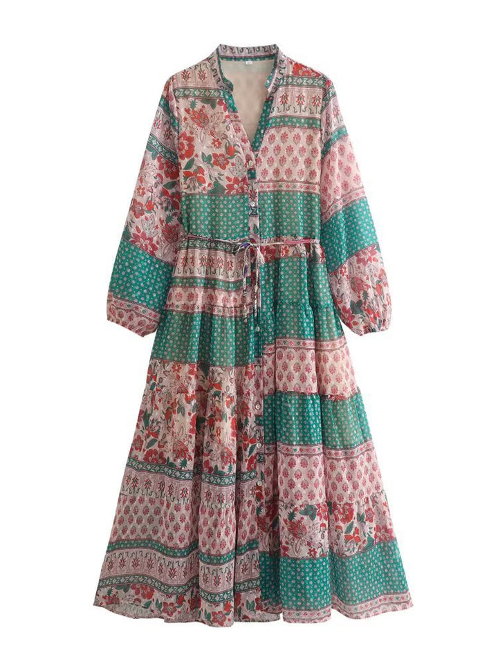 Damen Maxikleid mit Paisley‑Print, V‑Ausschnitt, Taillenband und Stufenrock Echo Archiv