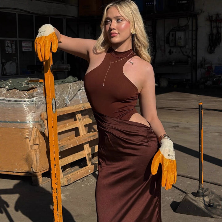 Damen Elegantes Maxikleid mit figurformendem Halterneck und drapiertem Rock Echo Archiv