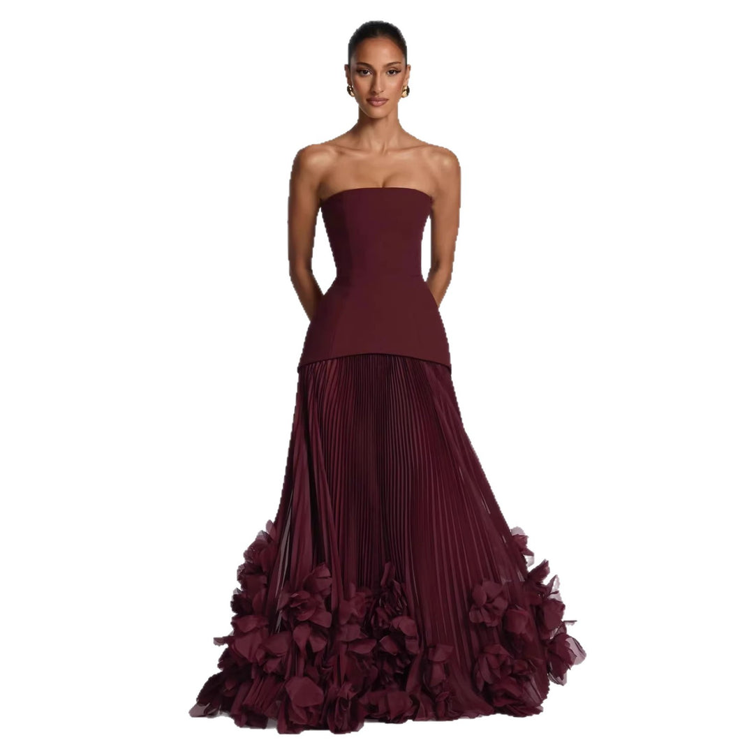 Damen Elegantes schulterfreies Abendkleid mit raffinierten Rüschen Echo Archiv
