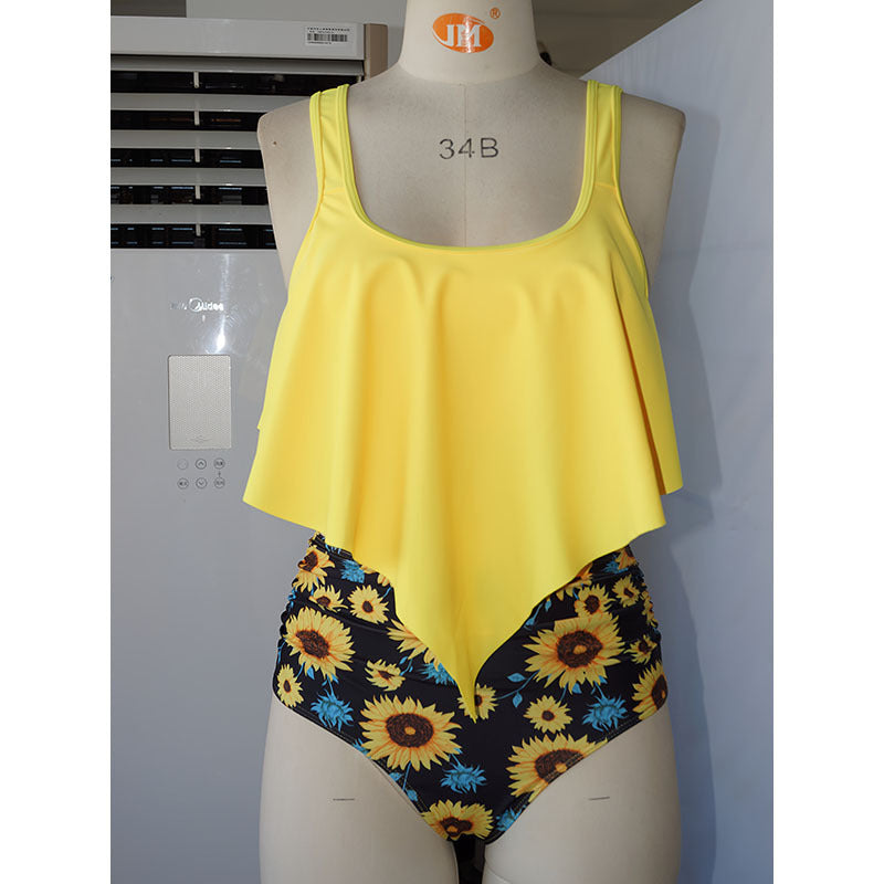 Damen Badeanzug mit modischem Lagenlook und floralem Unterteil Echo Archiv