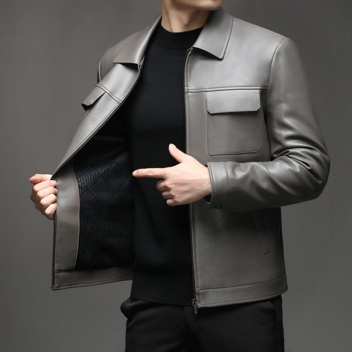 Herren Glatte Lederoptik-Blouson mit Brustklappen und Reißverschluss Echo Archiv