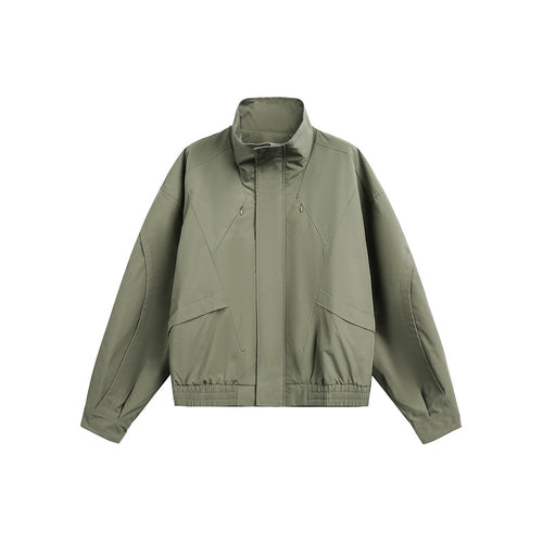 Unisex Kurzblouson im minimalistischen Tech‑Stoff mit Funnelkragen und verdeckter Frontblende Echoarchiv