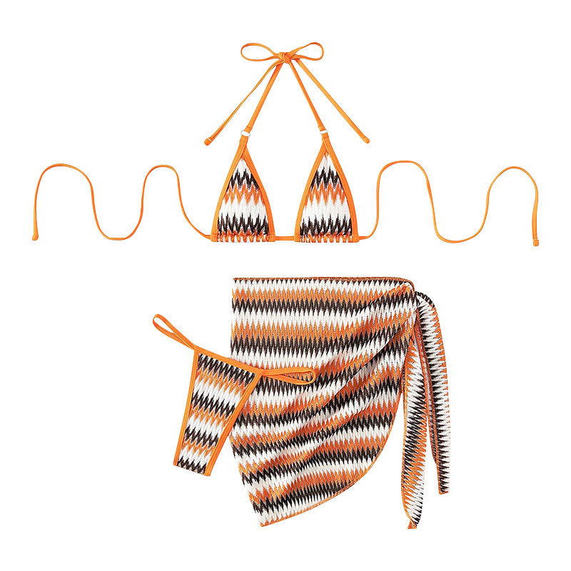 Damen Triangel-Bikini mit kreativen Slip-Design Echo Archiv