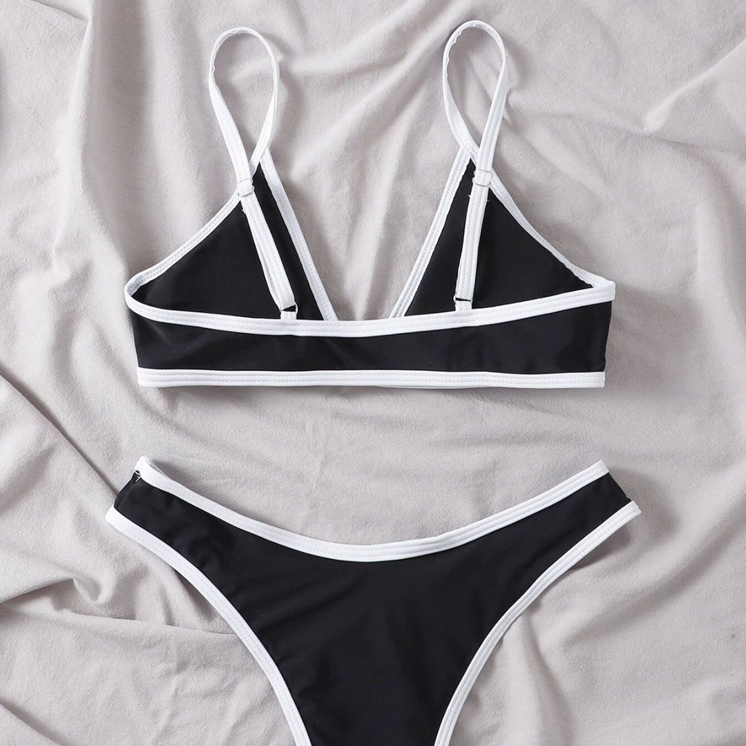 Damen Triangel-Bikini mit kontrastierenden Details Echo Archiv