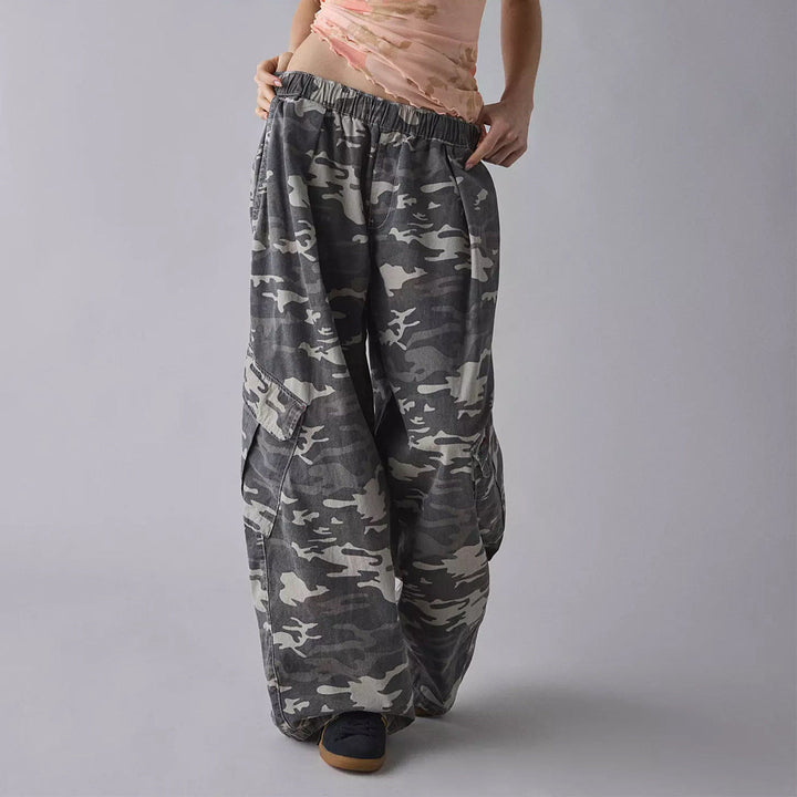 Damen nan weite Cargohose mit elastischem Bund und aufgesetzten Klappentaschen Echoarchiv