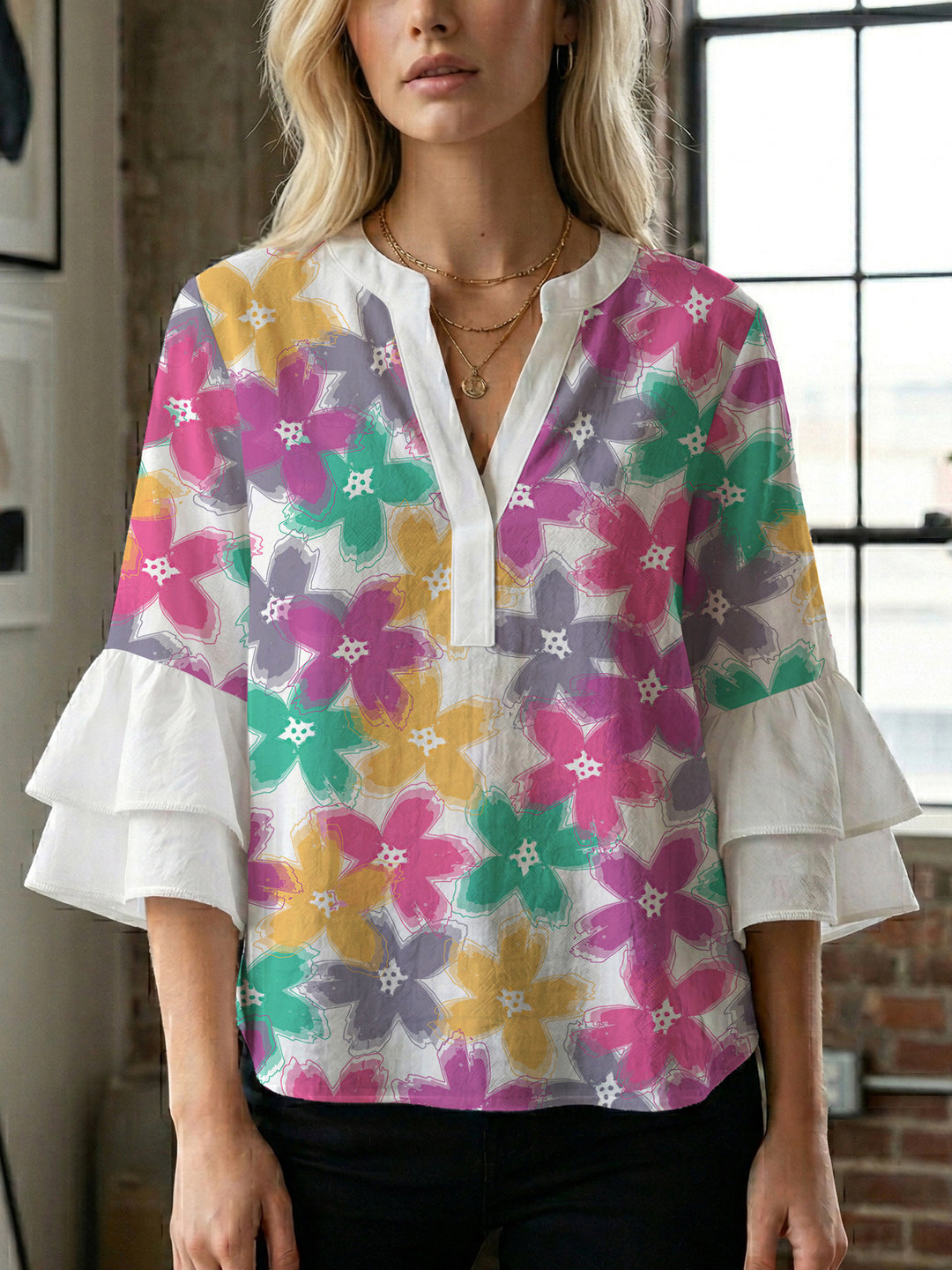 Damen Bluse mit voluminösen Ärmeln und floralem Design Echo Archiv