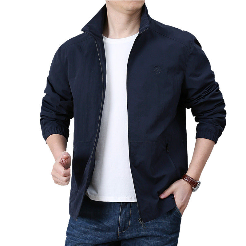 Herren Leichte Windjacke mit Stehkragen, elastischen Bündchen und verdecktem Reißverschluss Echo Archiv
